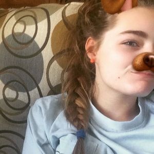 Meet your Posher, Zella